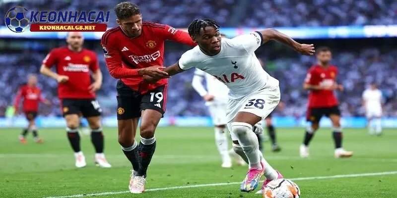 Soi kèo nhà cái Manchester United vs Tottenham, 02h00 – 22/05/2025